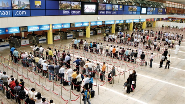 مطارات دبي تستقبل للمرة الأولى أكثر من 105 آلاف مسافر خلال يوم واحد مطارات دبي تستقبل للمرة الأولى أكثر من 105 آلاف مسافر خلال يوم واحد