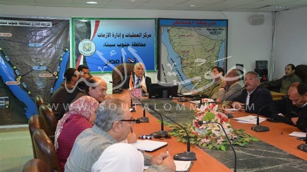 «عيسى» يناقش الخطة الاستثمارية مع رؤساء المدن بجنوب سيناء «عيسى» يناقش الخطة الاستثمارية مع رؤساء المدن بجنوب سيناء