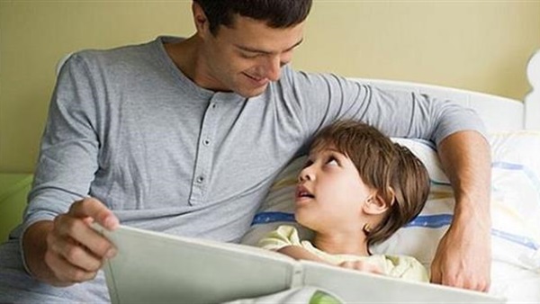 دراسة تكشف أهمية الآباء في قراءة قصص ما قبل النوم للأطفال دراسة تكشف أهمية الآباء في قراءة قصص ما قبل النوم للأطفال