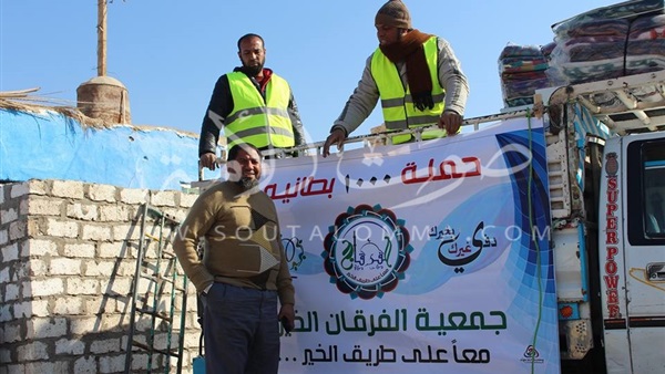 «دفي غيرك بخيرك».. حملة لتوزيع البطاطين في الوادي الجديد