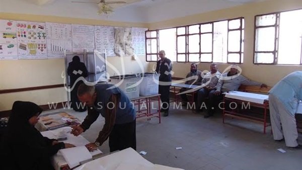 بالصور.. إقبال كثيف من قبل الناخبين بلجان «تــلا» بالصور.. إقبال كثيف من قبل الناخبين بلجان «تــلا»