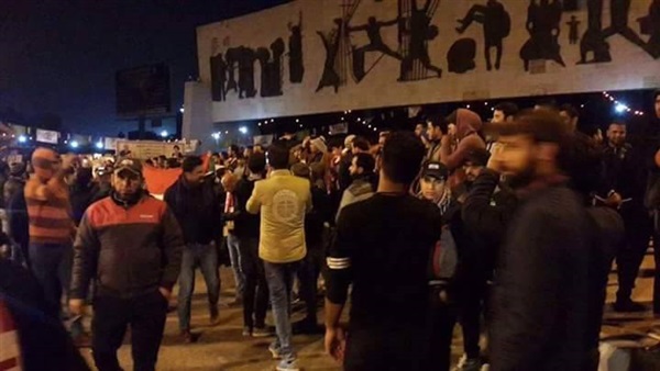 بدء اعتصام مفتوح بساحة «التحرير» ببغداد احتجاجا على تردي الوضع الأمني (صورة)