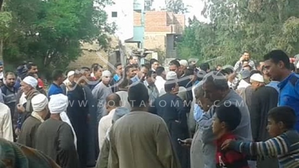 بالصور.. احتشاد الناخبين أمام لجان الاقتراع بكفرالشيخ بالصور.. احتشاد الناخبين أمام لجان الاقتراع بكفرالشيخ
