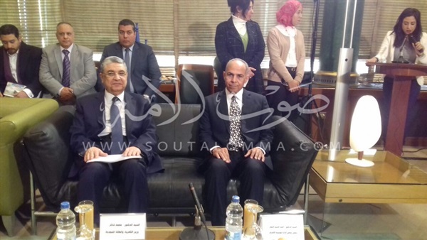 وزير الكهرباء يوقع بروتوكولا مع «الأهرام» لترشيد الطاقة بالمباني الإدارية وزير الكهرباء يوقع بروتوكولا مع «الأهرام» لترشيد الطاقة بالمباني الإدارية