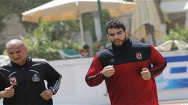 طارق سليمان يؤازر «إكرامي» قبل سفره مع المنتخب إلى الجابون