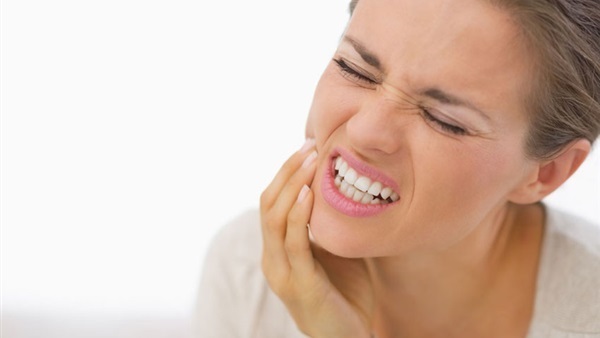 5 خطوات للتخلص من ألم الأسنان بدون مسكنات