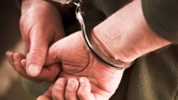 حبس عاطل لانتحاله صفة ضابط شرطة بالإسكندرية حبس عاطل لانتحاله صفة ضابط شرطة بالإسكندرية
