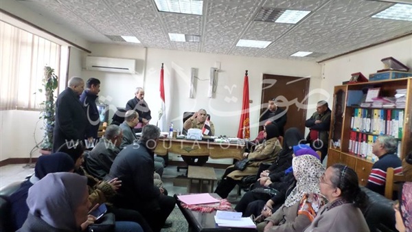 «رخا» يجتمع بمساعديه لبحث تفعيل العمل بإدارات ضواحي بورسعيد «رخا» يجتمع بمساعديه لبحث تفعيل العمل بإدارات ضواحي بورسعيد