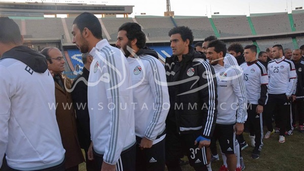 نواب البرلمان في مران المنتخب الوطني (صور) نواب البرلمان في مران المنتخب الوطني (صور)