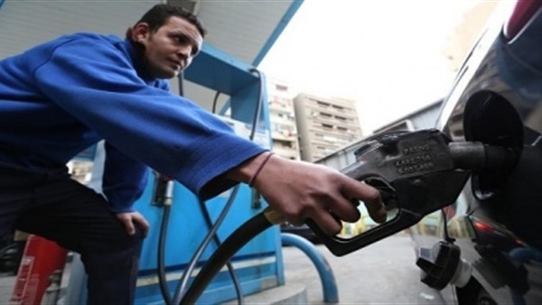 «البترول» تكشف حقيقة زيادة أسعار الوقود