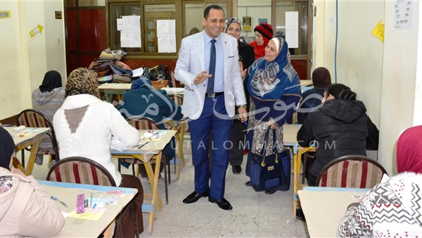 رئيس جامعة دمنهور يتفقد امتحانات الفصل الدراسي الأول رئيس جامعة دمنهور يتفقد امتحانات الفصل الدراسي الأول