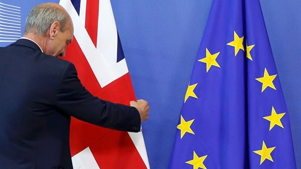 الاتحاد الأوروبي: البرلمان قد «يحبط» أي اتفاق لانسحاب بريطانيا