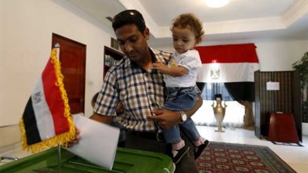 الانتهاء من فرز أصوات الناخبين بالسفارة المصرية في الجزائر الانتهاء من فرز أصوات الناخبين بالسفارة المصرية في الجزائر