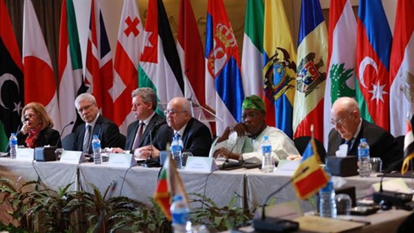 مؤتمر «الأمن الديمقراطي في زمن التطرف والعنف» (بث مباشر)