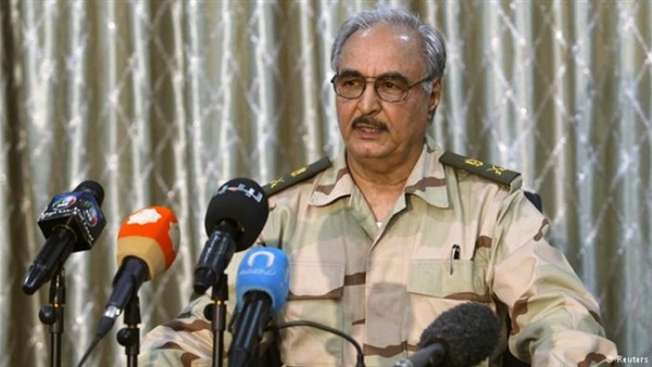 القائد العام للجيش الليبي يستقبل رئيس الحكومة المؤقتة القائد العام للجيش الليبي يستقبل رئيس الحكومة المؤقتة