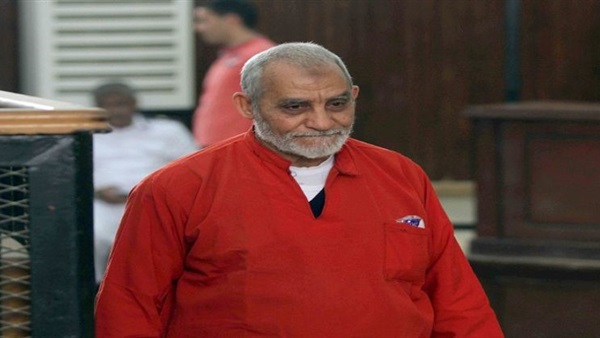 قاضي فض رابعة ضاحكا: «دول بيدعوا علينا» قاضي فض رابعة ضاحكا: «دول بيدعوا علينا»