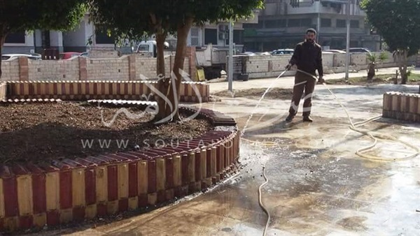 «رئيس حي العرب» يتفقد أعمال تطوير حديقة الفيروز ببورسعيد