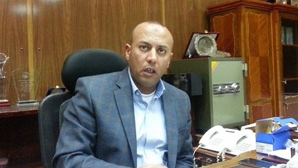محافظ المنوفية يشهد توزيع كراتين «تحيا مصر» بقويسنا