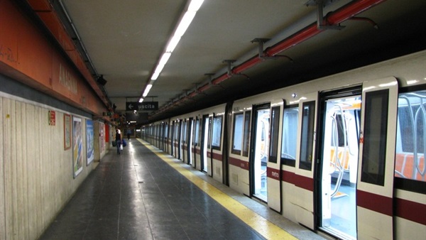 عاجل.. إخلاء مترو روما بعد زلزال قوي ضرب إيطاليا