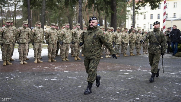 عسكريون أمريكيون يجرون تدريبات في بولندا (فيديو)