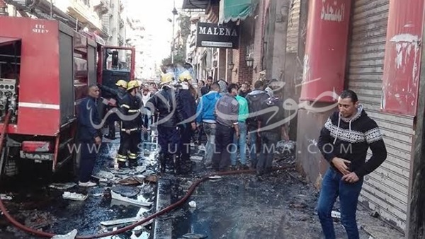 حريق هائل بمخزن أجهزة كهربائية في الإسكندرية (صور)