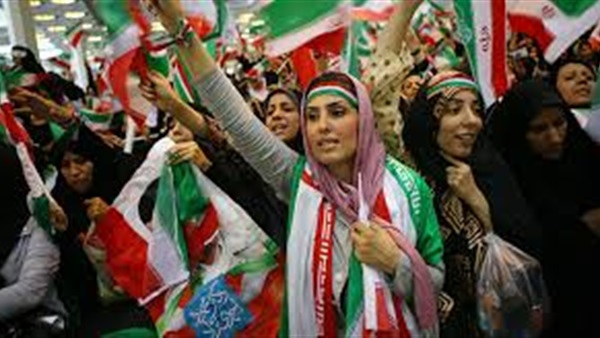 مناورات سياسية للضغط على «طهران» والدفع بالمعارضين (تحليل)