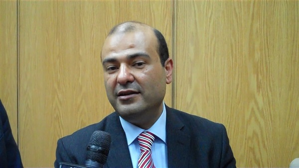 «حنفي»: الإنتهاء من إنشاء 25 صومعه وتبلغ طاقتها 2 مليون طن نهاية العام الحالي «حنفي»: الإنتهاء من إنشاء 25 صومعه وتبلغ طاقتها 2 مليون طن نهاية العام الحالي