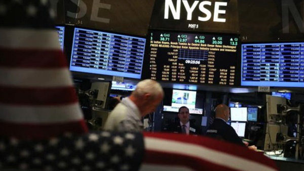 الأسهم الأمريكية تهبط قبل تنصيب ترامب الأسهم الأمريكية تهبط قبل تنصيب ترامب
