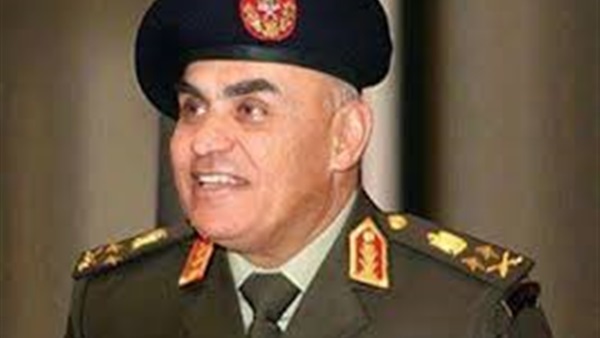 وزير الدفاع يشهد احتفالية انتهاء فترة الإعداد العسكري لطلبة الكليات (فيديو)