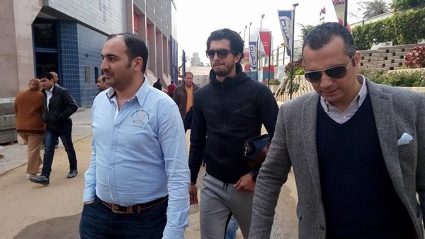 الأهلي يسعى لإنهاء إجراءات سفر عمرو بركات إلى الإمارات
