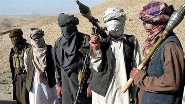 مقتل 6 وإصابة 12 عنصرا من طالبان في قصف جوي للجيش الأفغاني