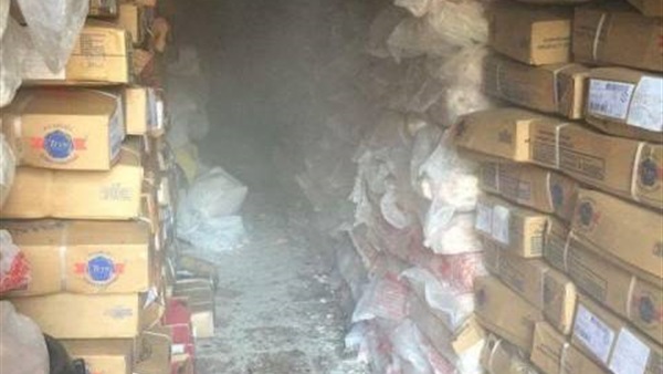 ضبط 88 طن سلع غذائية مدعمة في حملة أمنية بالجيزة ضبط 88 طن سلع غذائية مدعمة في حملة أمنية بالجيزة