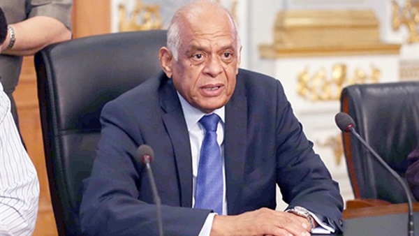 «عبد العال»: الدولة تعاني من روتين الحكومة.. وسنقضي عليه «عبد العال»: الدولة تعاني من روتين الحكومة.. وسنقضي عليه