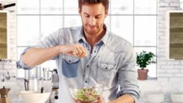 عزيزي الرجل .. الفاكهة والخضراوات سلاحك لأسر قلوب النساء !!