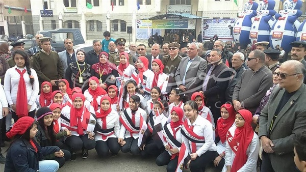 «تعليم دمياط» تطلق مبادرة «يوم في حب مصر» احتفالا بعيد الشرطة‎ (صور)