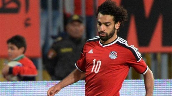 كان2017.. تعرف على سر توجه محمد صلاح لزميله كوكا بعد الهدف