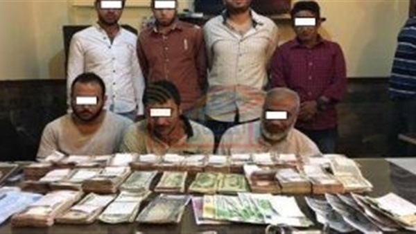 ضبط 3 أشخاص بتهمة الاتجار في العملات بأكتوبر 