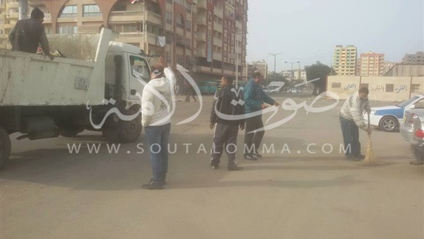 «رخا» يتفقد أعمال نظافة محيط الملعب الفرعي للمصري بحي الضواحي (صور) «رخا» يتفقد أعمال نظافة محيط الملعب الفرعي للمصري بحي الضواحي (صور)
