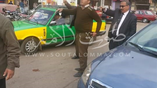 «رئيس منوف» يتفقد أعمال النظافة بشوارع المدينة «رئيس منوف» يتفقد أعمال النظافة بشوارع المدينة