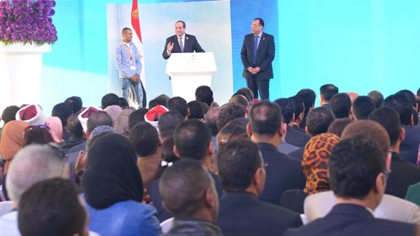 السيسي: أثق ثقة مطلقة في قدرات المصريين على بناء وطنهم