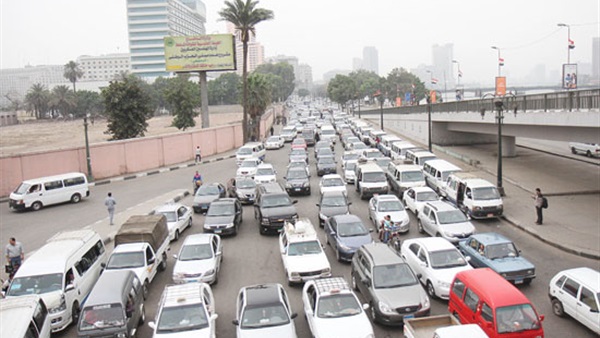 «مرور القاهرة»: كثافات مرورية في صلاح سالم بسبب معرض الكتاب