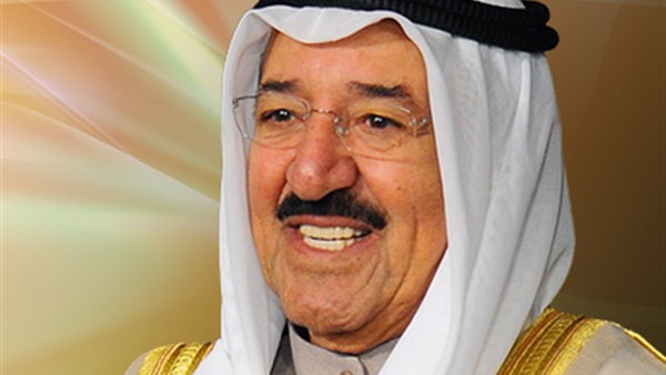 أمير الكويت يعزّي السيسي في ضحايا حادث العريش الإرهابي 