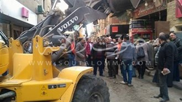 حملة مكبرة لتطهير شوارع إمبابة من الإشغالات (صور) حملة مكبرة لتطهير شوارع إمبابة من الإشغالات (صور)