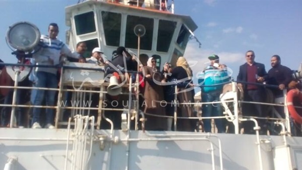 رحلات طلاب المدارس إلى قناة السويس برعاية برلمانية (صور) رحلات طلاب المدارس إلى قناة السويس برعاية برلمانية (صور)