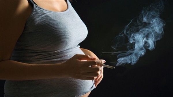 تدخين الحوامل يعرض أطفالهن لمشكلات في وظائف الكلى