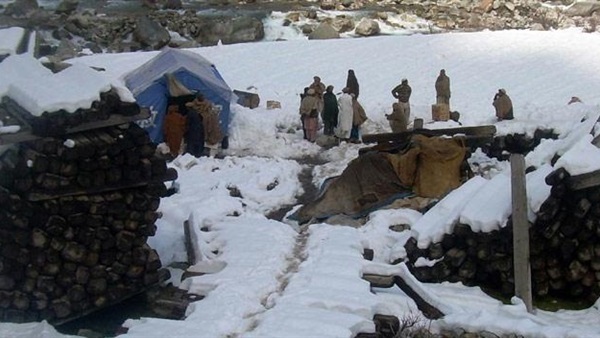 مقتل 14 شخصا في انهيار جليدي شمال باكستان