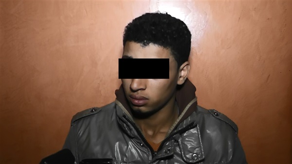 القبض على عاطلين أثناء بيع الحشيش بالبحر الأحمر