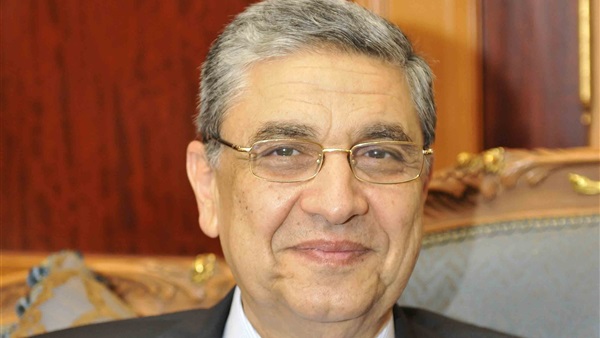 نائب وزير الكهرباء يتابع نسب الفقد والتحصيل في شركات التوزيع نائب وزير الكهرباء يتابع نسب الفقد والتحصيل في شركات التوزيع