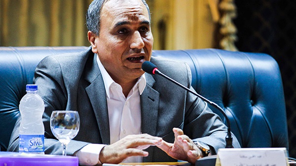 عبد المحسن سلامة.. جراح «أورام الصحفيين» عبد المحسن سلامة.. جراح «أورام الصحفيين»