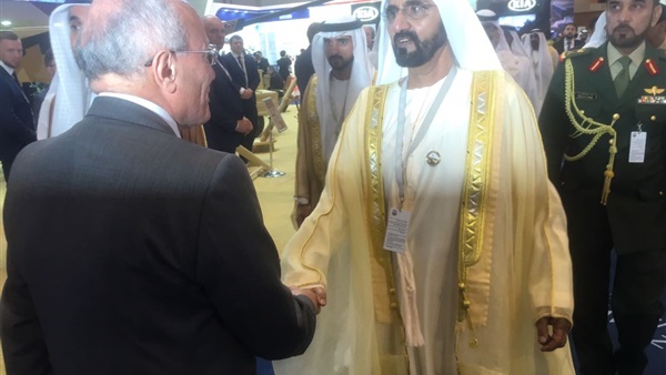 «العصار» يستقبل الشيخ «آل مكتوم» بجناح «الإنتاج الحربي» في أبو ظبى «العصار» يستقبل الشيخ «آل مكتوم» بجناح «الإنتاج الحربي» في أبو ظبى